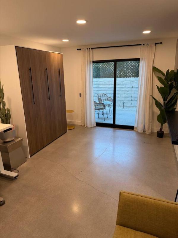 Modern Palm Springs Condo | Views Pools & Tennis - image 14