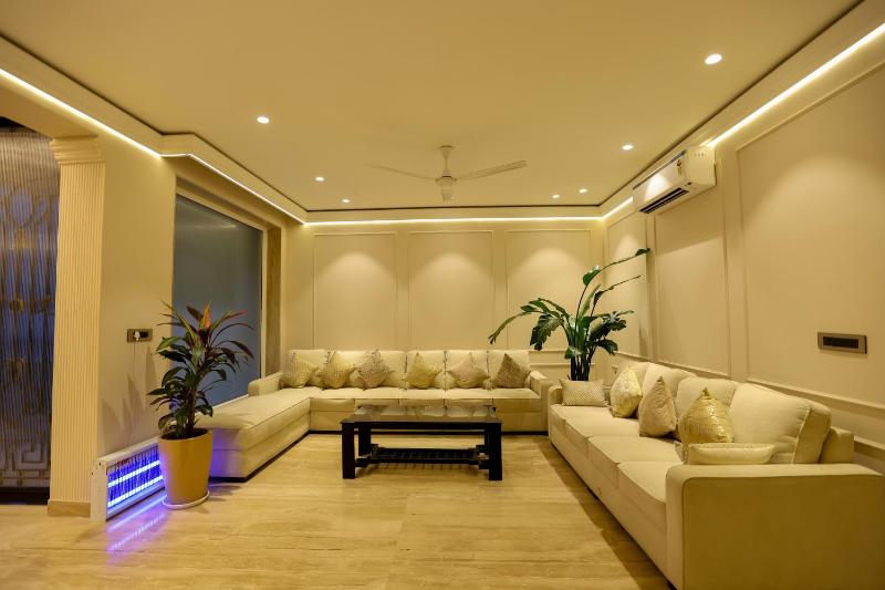 Millora Cyber Suites DLF Phase 3 - image 3