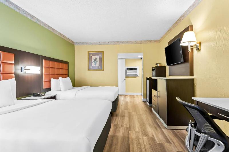 Quality Inn Tampa Airport - Cruise Port - image 26