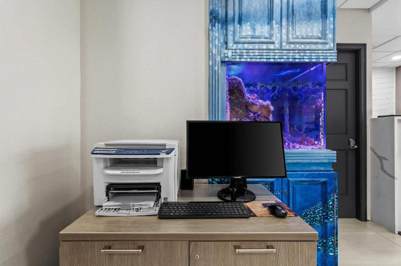 Quality Inn Tampa Airport - Cruise Port - image 17