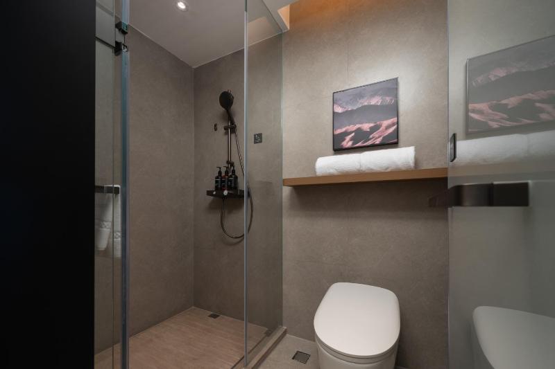 Atour Hotel Shenzhen Pingshan High-Speed Rail Station Liulian - image 2