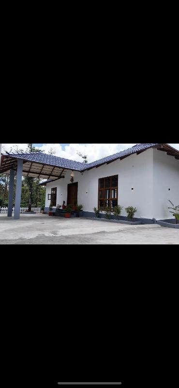 Serene Pool Villa-Coffee Estate StayMudigere - image 10