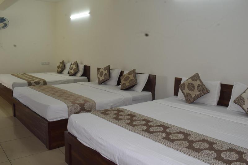 Sri Darshini Comfort - image 7