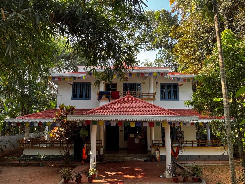 Barefoot Hostels Varkala - image 1