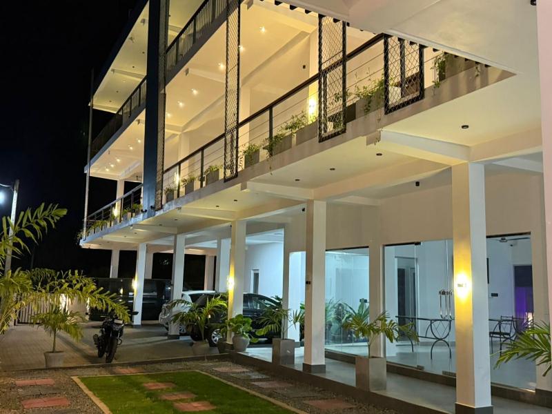 Trinco Diyash Beach Hotel - image 35