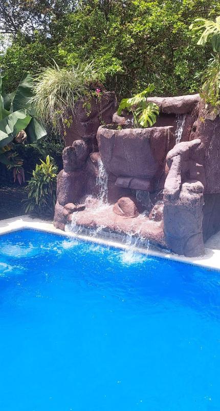 La Fortuna Tropical Retreat Private Garden & Pool - image 15
