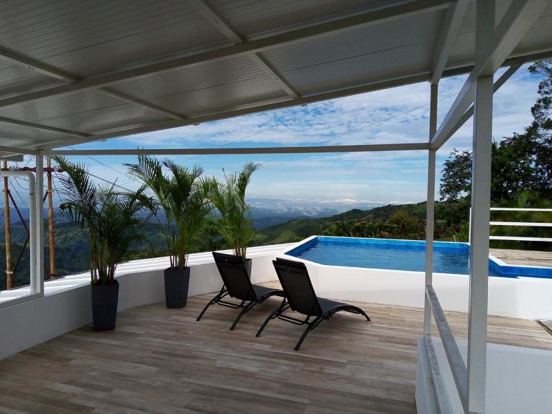 Palco Pacífico Villa with Private Rooftop Pool - image 9