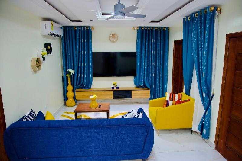 GreyCity Apartments - image 7