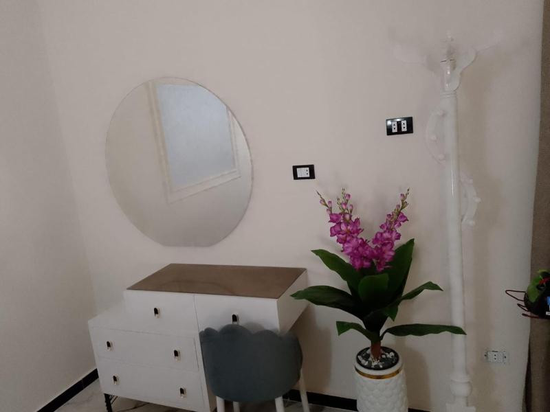 Home For Rent - image 8