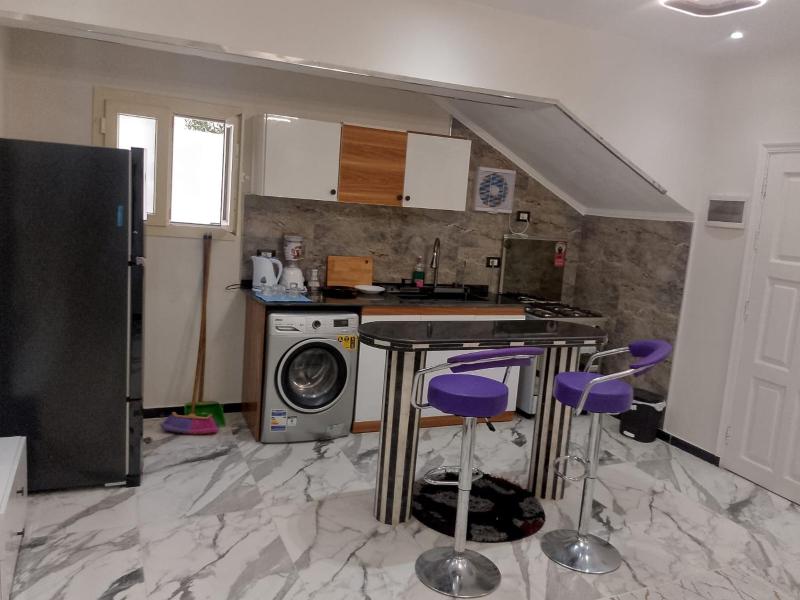 Home For Rent - image 10