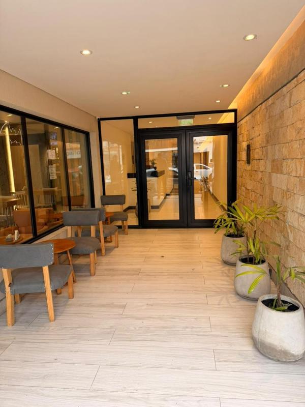 Alcazar Buona Vista Suites - image 23