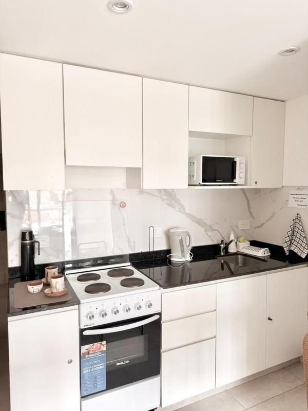 Alcazar Buona Vista Suites - image 16