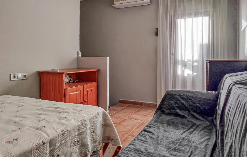 Nice Home In Santa Pola With Wifi - image 31