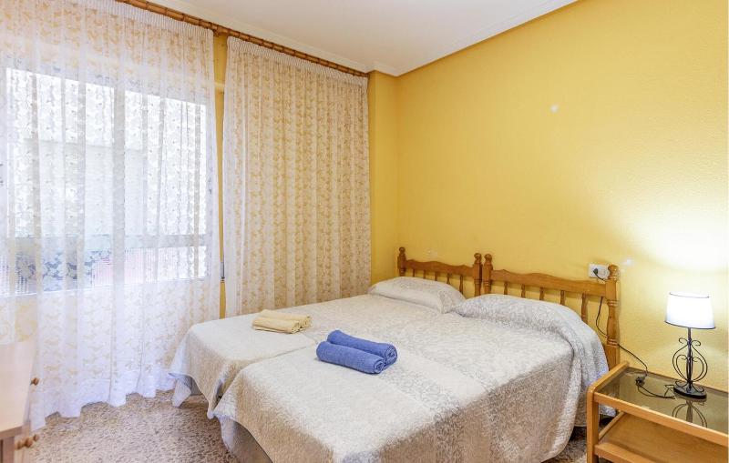 3 Bedroom Lovely Apartment In Santa Pola - image 13