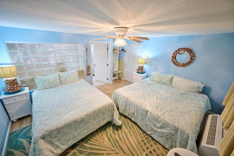 Camelot Beach Suites - image 26