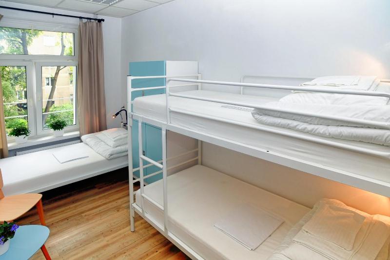 Bed in 3-Bed Dormitory Room image 2