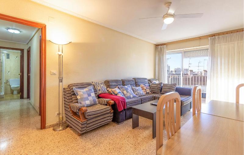 3 Bedroom Lovely Apartment In Santa Pola - image 14