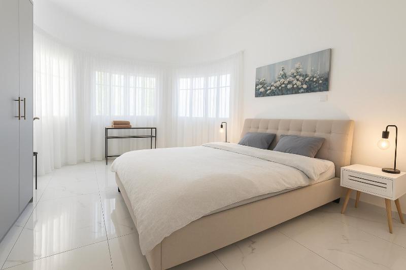 Limassol Centr Apartament - image 1