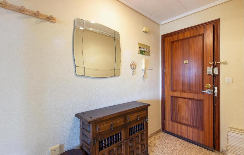 3 Bedroom Lovely Apartment In Santa Pola - image 17