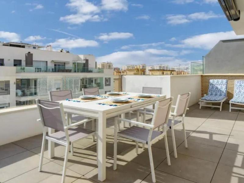 H2M Pacifico Seaview & Terrace & Common Pool - image 21