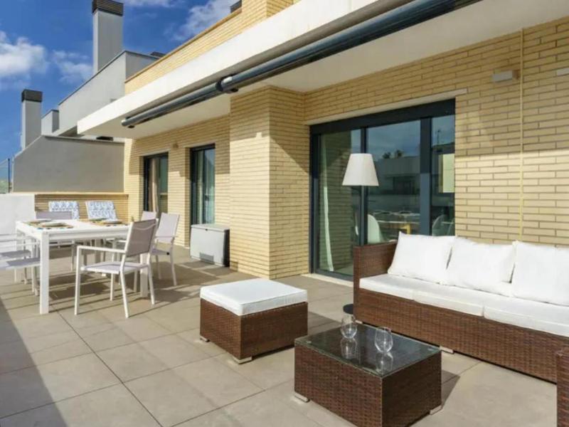 H2M Pacifico Seaview & Terrace & Common Pool - image 8