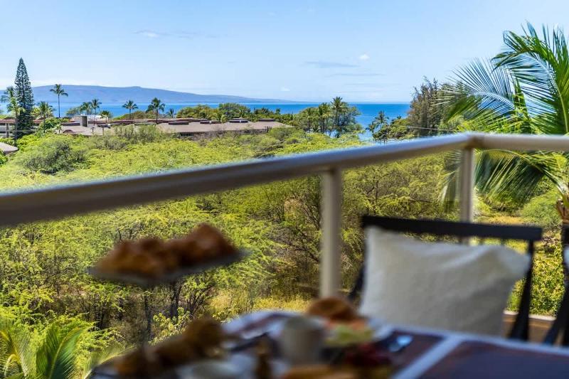 Oceanview Retreat Walk to Beach & Restaurants - image 13