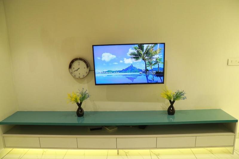 The Crownstone Apartment - image 16