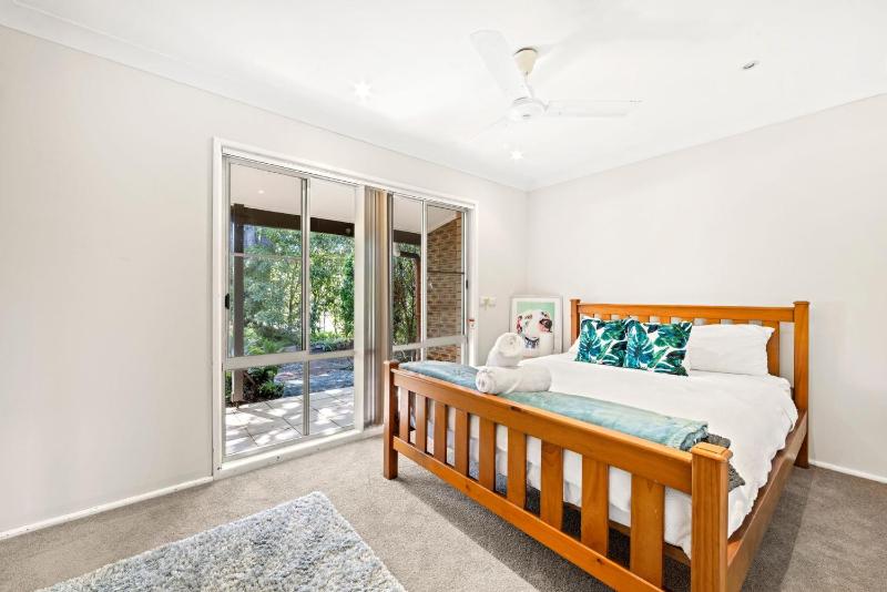 Gone Coastal - Pet Friendly with Swimming Pool - image 21