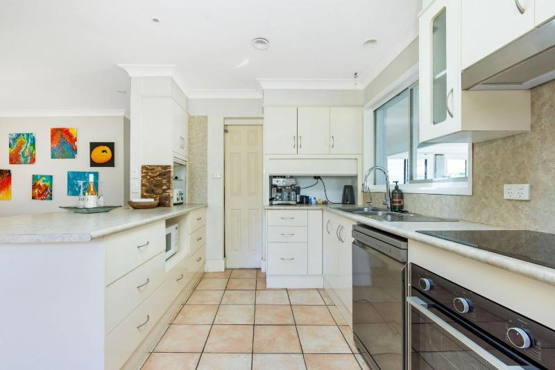 Gone Coastal - Pet Friendly with Swimming Pool - image 5