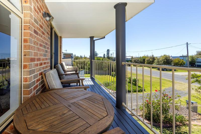 Sandy Adventures - Pet Friendly - 1 Min to Beach - image 30