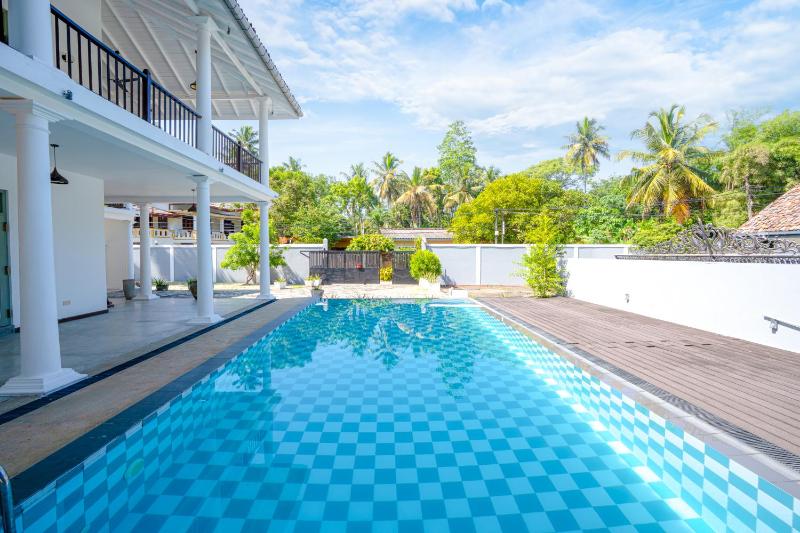 Amara Chairmans Bungalow - image 2