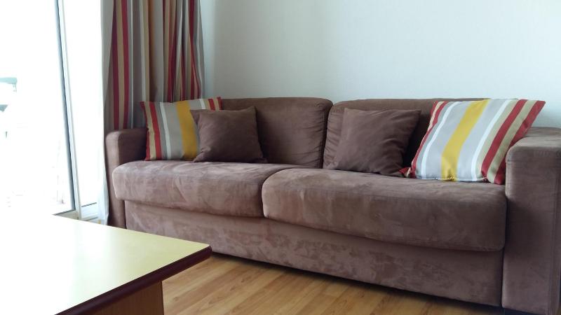 Two-Bedroom Apartment (8 people) image 4