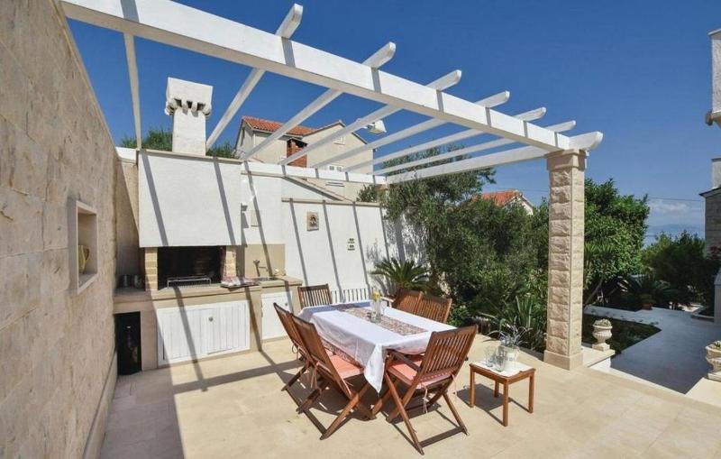 Family-friendly apartments with swimming pool Supetar Brac - 16774 - image 37