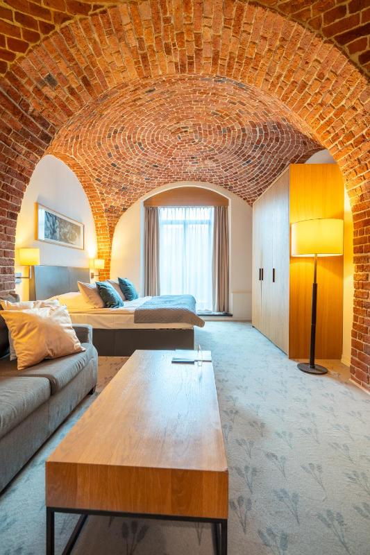 Great Polonia The Granary La Suite Hotel - image 11