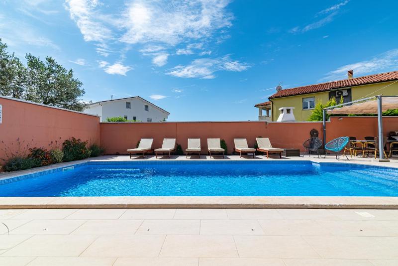 Family-friendly apartments with swimming pool Pula - 21314 - image 16