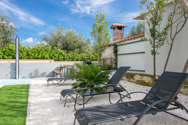 Family friendly house with a swimming pool Kastel Stafilic Kastela - 23486 - image 14
