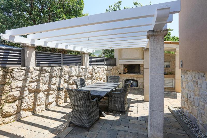 Family-friendly apartments with swimming pool Biograd na Moru Biograd - 23754 - image 24