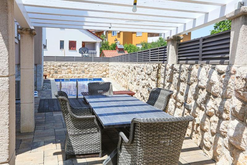 Family-friendly apartments with swimming pool Biograd na Moru Biograd - 23754 - image 20