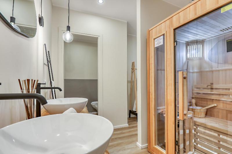 WelcHome Wellness Suites - image 27