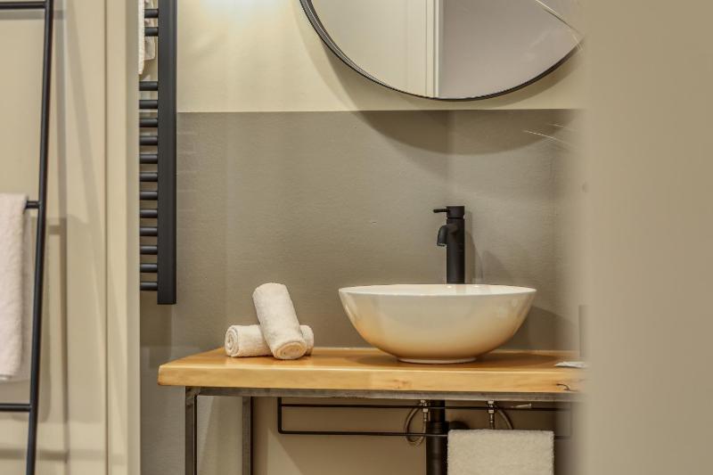 WelcHome Wellness Suites - image 33