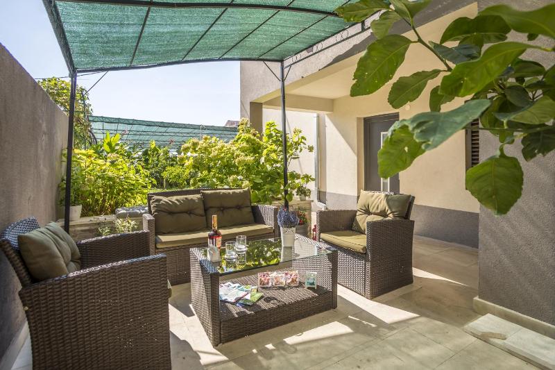 Family-friendly apartments with swimming pool Podstrana Split - 7539 - image 33