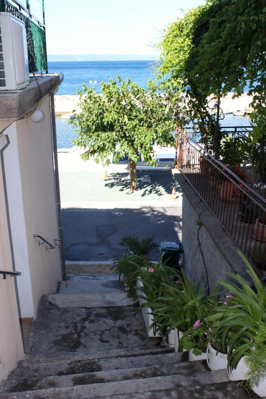 Apartments by the sea Podgora Makarska - 6836 - image 31