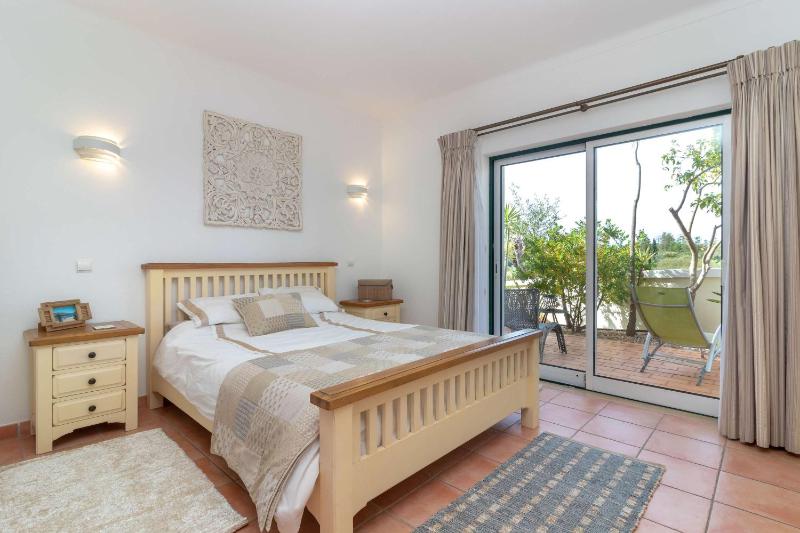 Townhouse 12 with amazing sea views - image 18