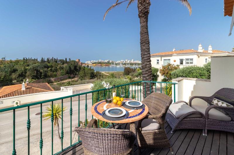 Townhouse 12 with amazing sea views - image 30