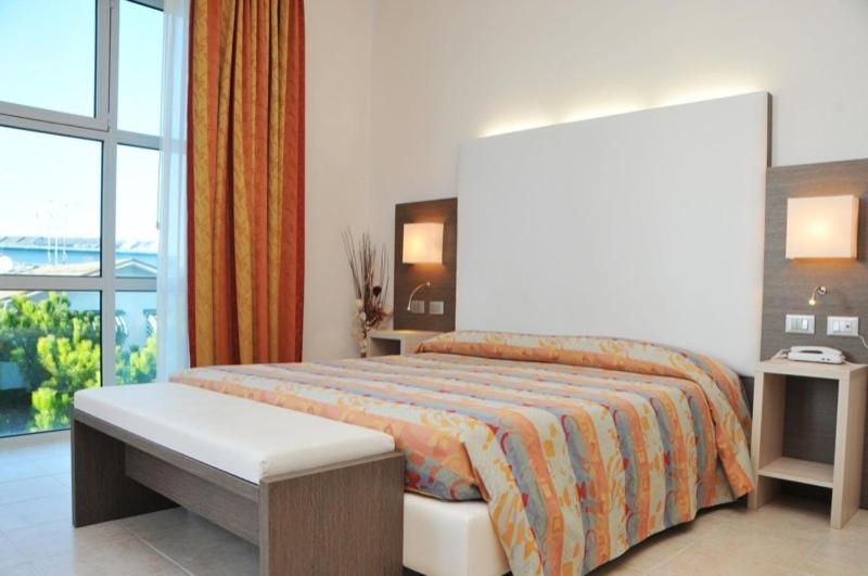 Comfort Triple Room image 3