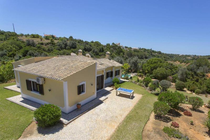 Villa Horta by Villa Plus - image 15