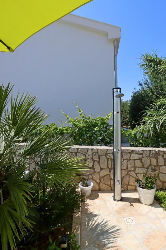 Apartment Pag 6412b - image 2