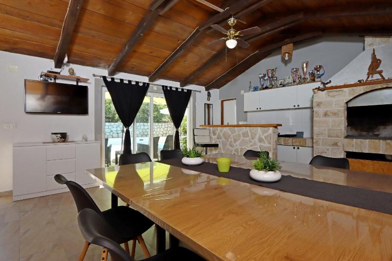 Apartment Pag 6412b - image 9