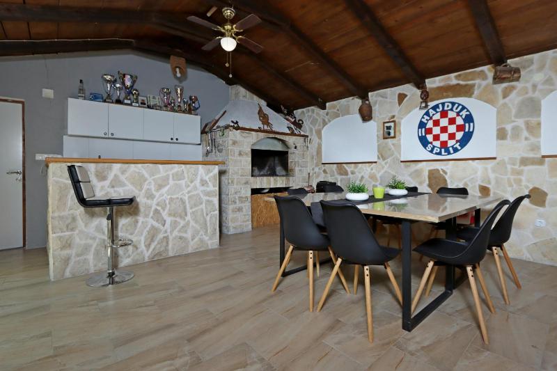Apartment Pag 6412b - image 10