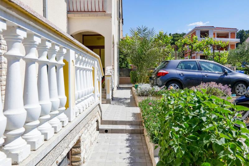 Apartments with parking space Biograd na Moru Biograd - 21048 - image 7